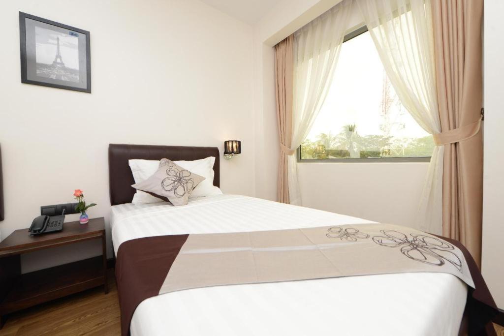 יאנגון Hotel Lexus מראה חיצוני תמונה