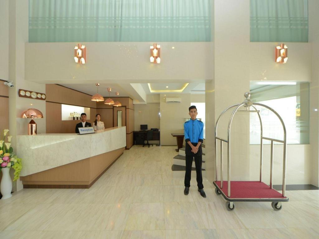 יאנגון Hotel Lexus מראה חיצוני תמונה
