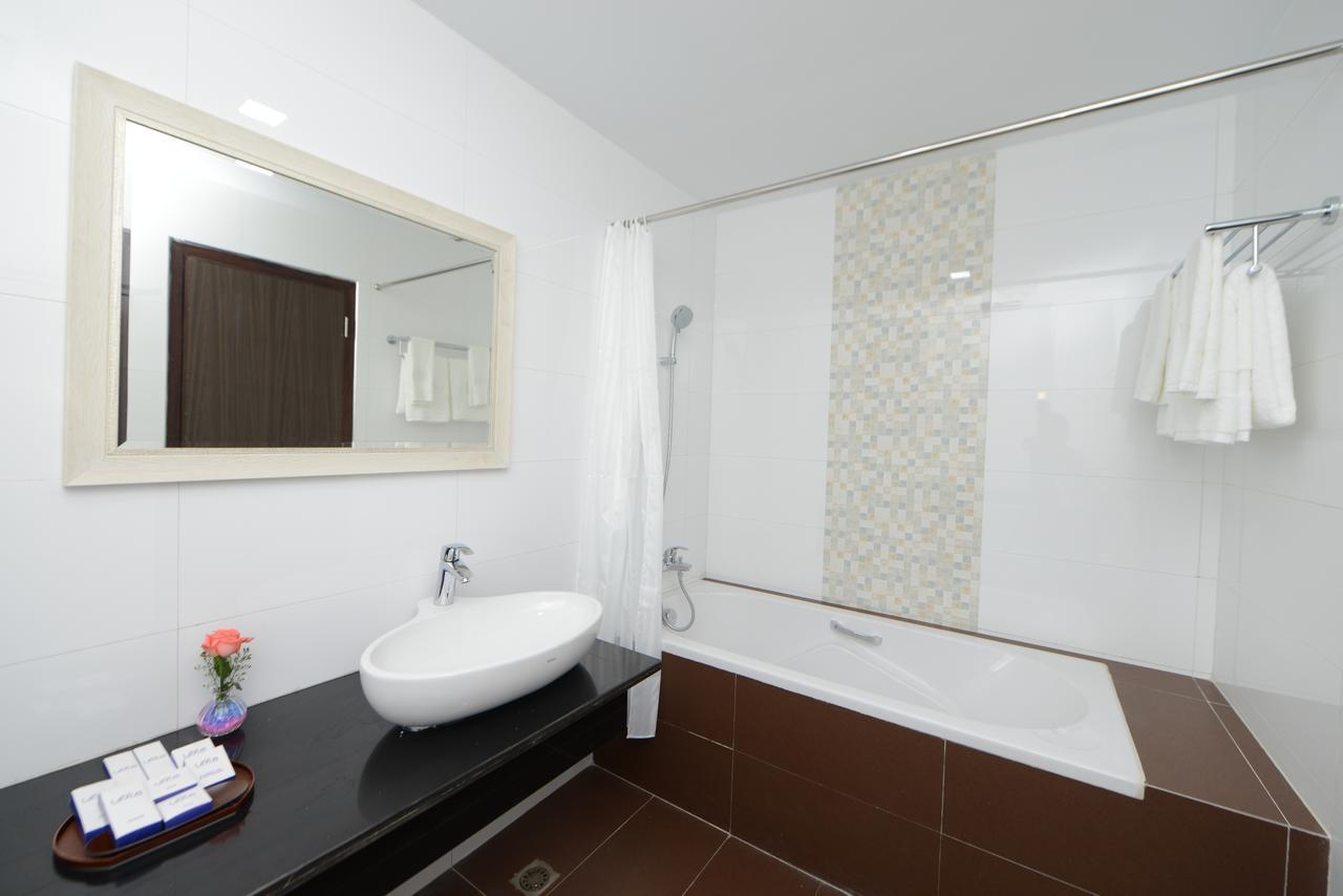יאנגון Hotel Lexus מראה חיצוני תמונה