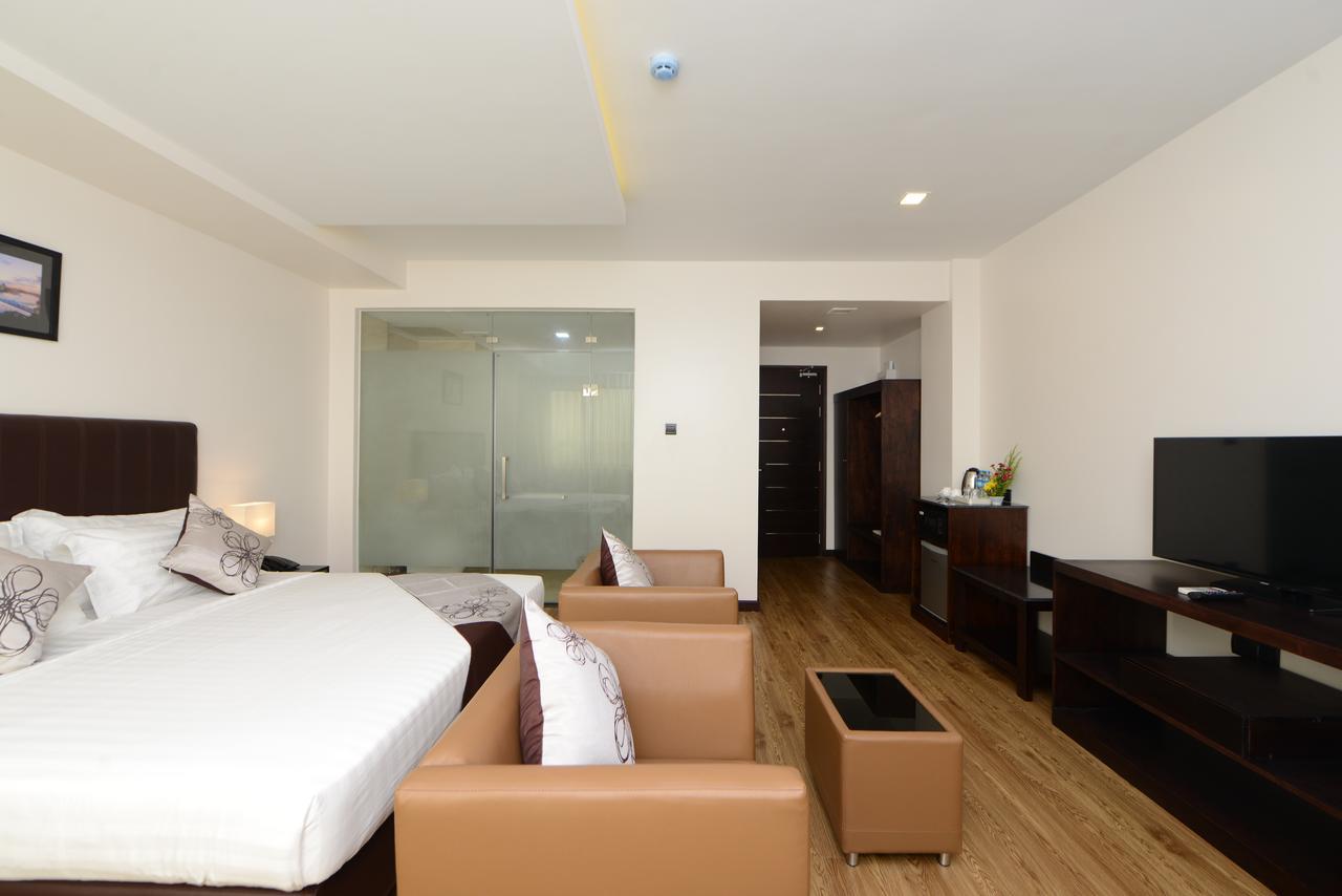 יאנגון Hotel Lexus מראה חיצוני תמונה